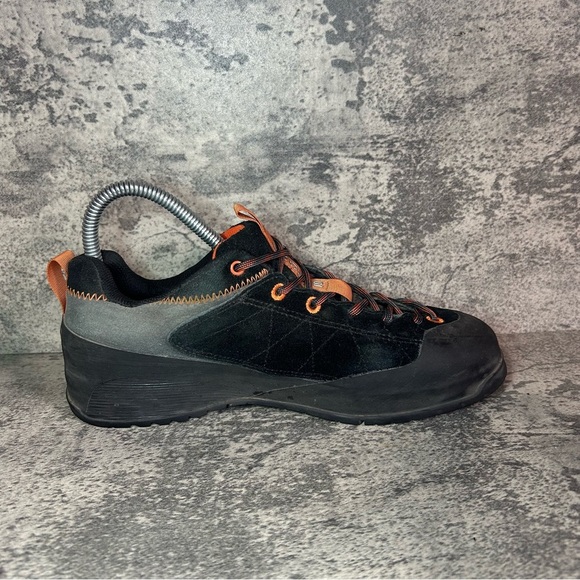 Butora Climbing Shoes Mens sz 6.5/Womens sz 7.5 - Picture 3 of 6